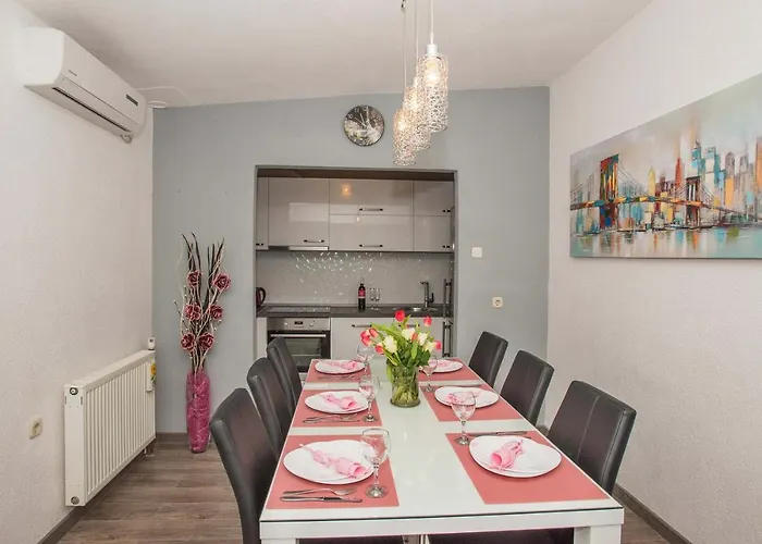 Apartment Koko With Private Jacuzzi