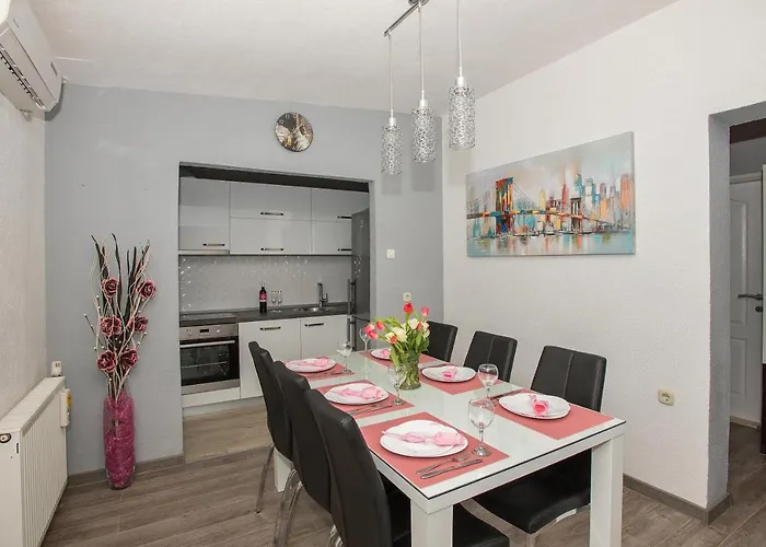 Koko With Private Jacuzzi