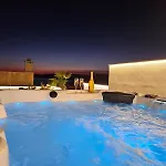 Koko With Private Jacuzzi Apartment Makarska