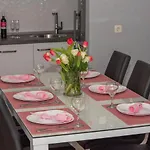 Apartment Koko With Private Jacuzzi