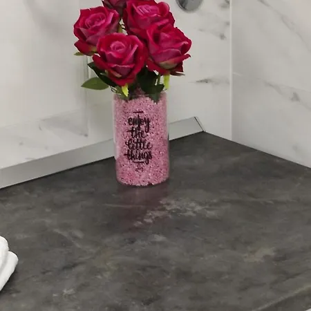 Koko With Private Jacuzzi Appartamento Makarska