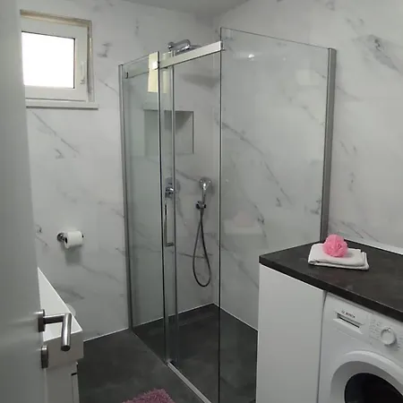 Apartman Koko With Private Jacuzzi Makarska