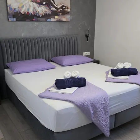 Koko With Private Jacuzzi * Makarska
