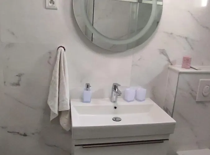 Koko With Private Jacuzzi * Makarska