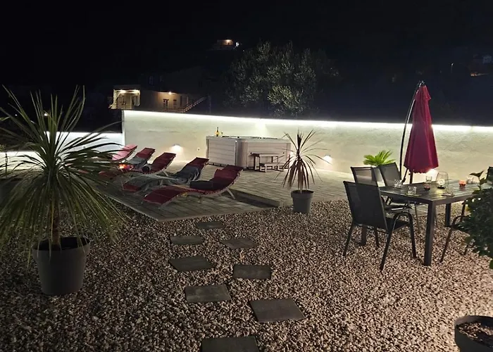 Koko With Private Jacuzzi