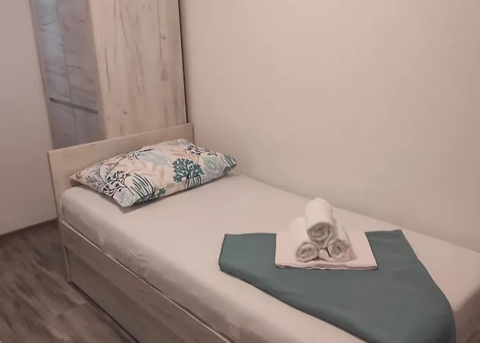 Koko With Private Jacuzzi Apartment Makarska