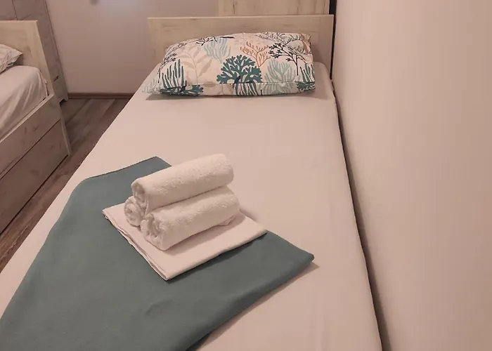 Koko With Private Jacuzzi Makarska