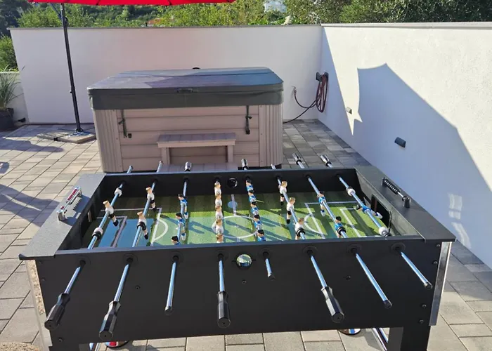 Apartment Koko With Private Jacuzzi Makarska