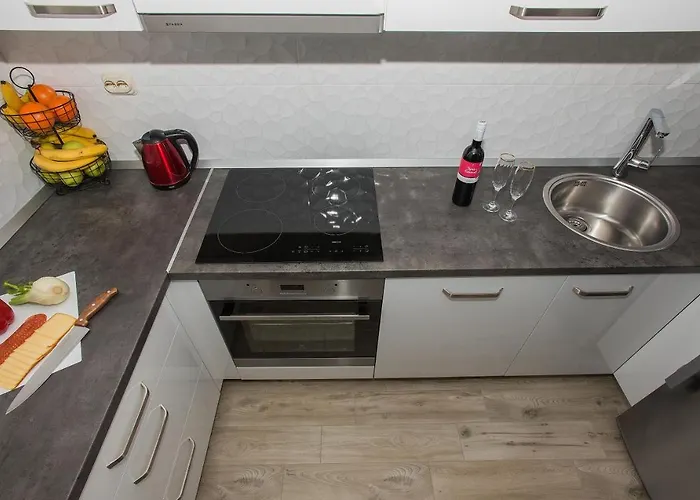 Koko With Private Jacuzzi *